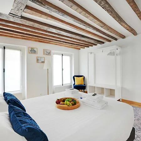 Duplex Pour 6 A Republique Confort Et Centralite *